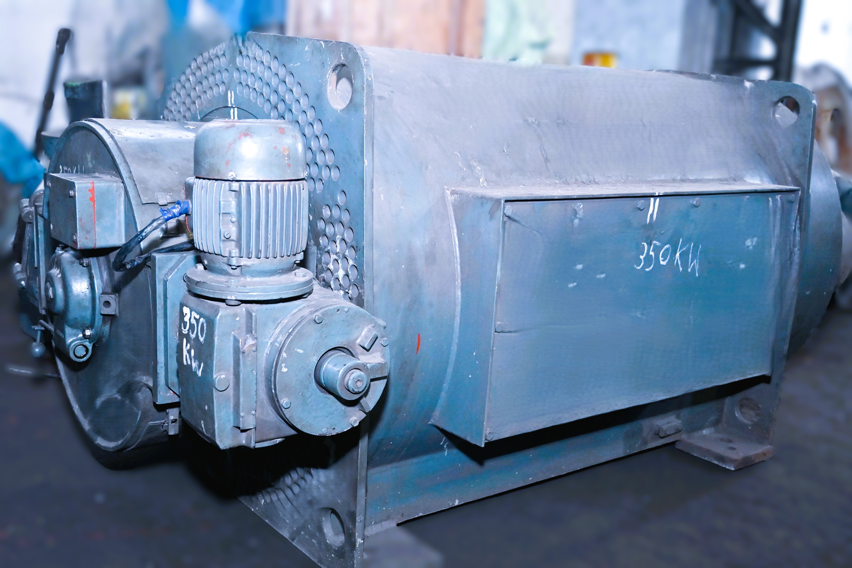 The Rise of Electric Motors in Industrial Applications: HT vs DC Motors